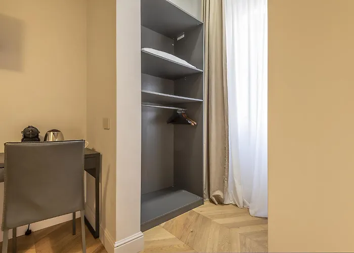 Luxury - Prati 28 4* 로마
